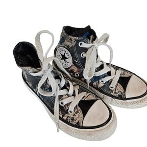 Youth Converse "Chuck Taylor" Size 11